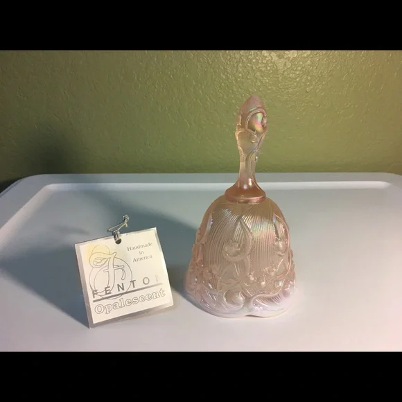 SOLD Beautiful Retro Fenton Pink Opalescent Glass Dinner Bell - Picture 2 of 12